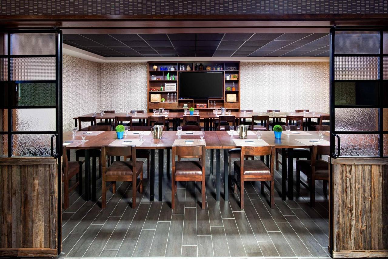 Four Points By Sheraton Edmundston Hotel & Conference Center Extérieur photo