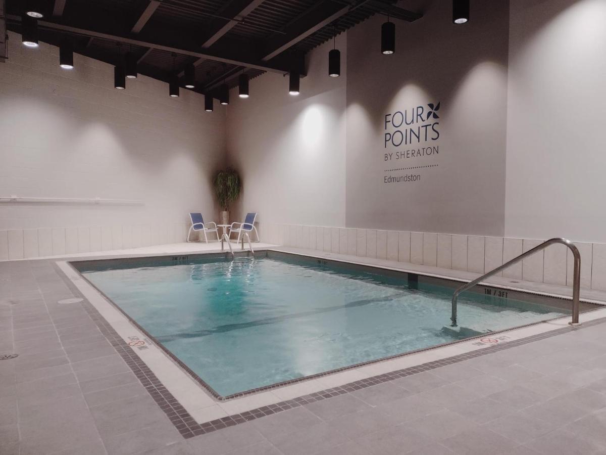 Four Points By Sheraton Edmundston Hotel & Conference Center Extérieur photo