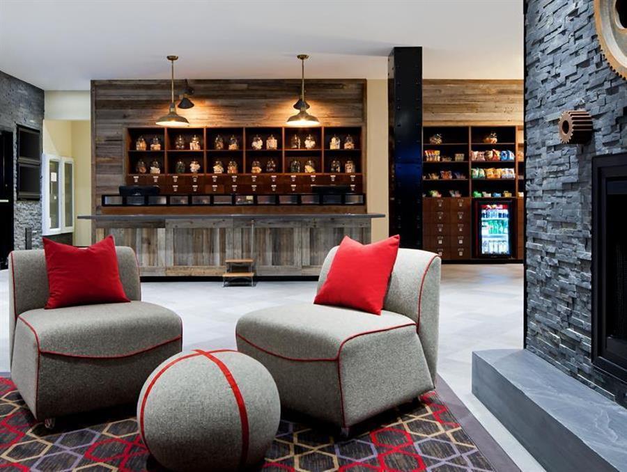 Four Points By Sheraton Edmundston Hotel & Conference Center Extérieur photo
